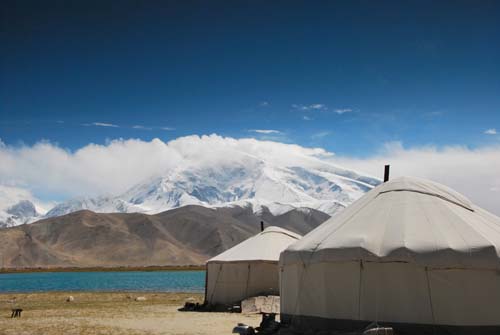 china_xinjiang_1mtns